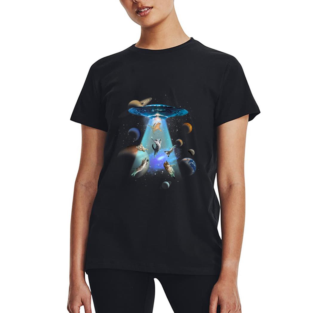 Cats UFO Funny Flying Kitten Spaceship Alien Lover Novelty Women T-Shirt