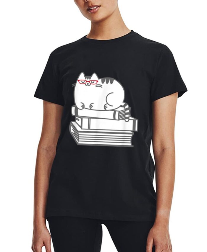Cute Book Nerd Cat  - Funny Nerdy Kitten Women T-Shirt