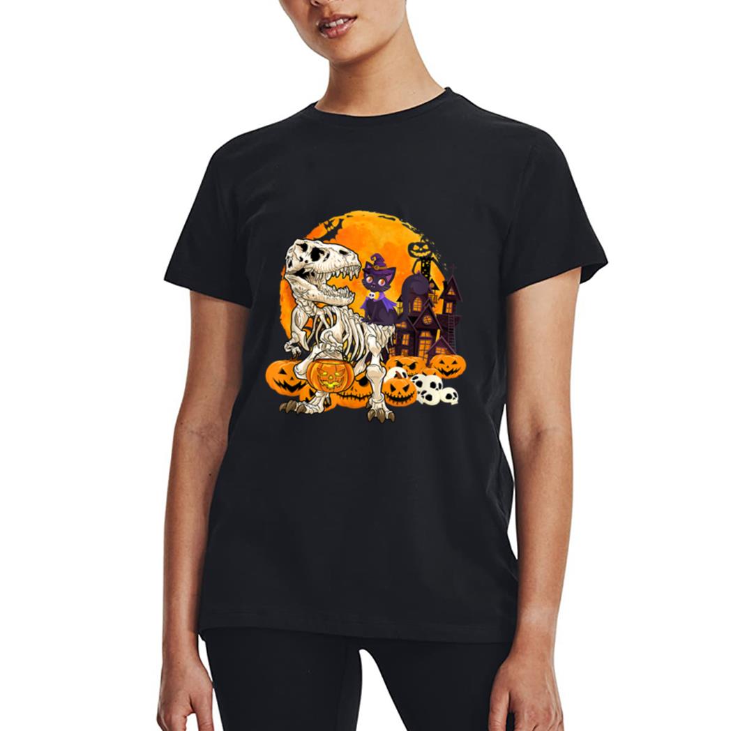 Dinosaur Skeleton Pumpkin With Moon Halloween Cat Witchy Women T-Shirt