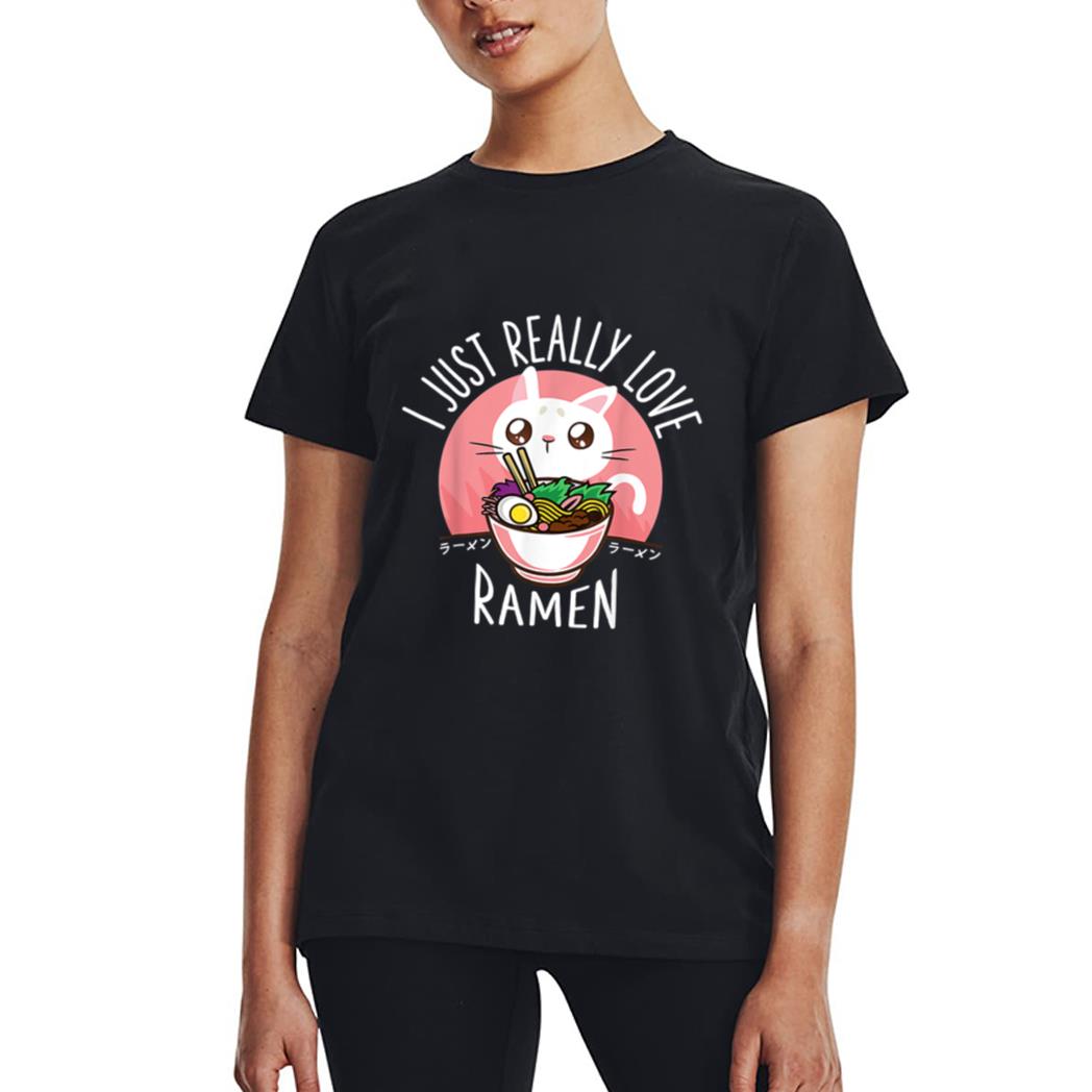 Love Ramen Japanese Noodles  Kawaii Anime Cat Gifts Women T-Shirt